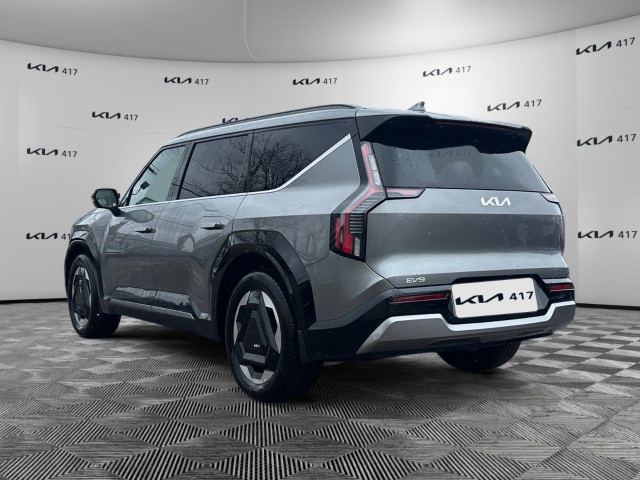 2025 Kia EV9 in Cars & Trucks in Ottawa - Image 3