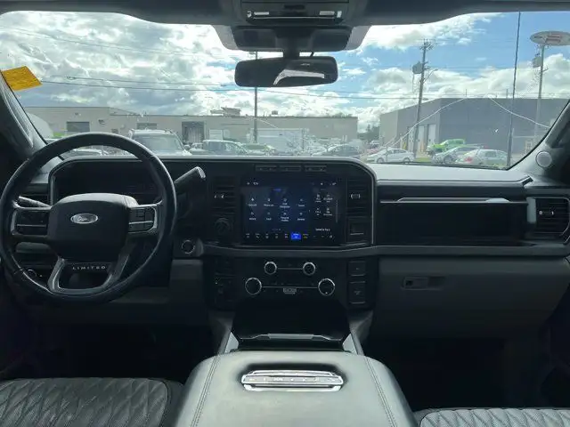 2023 Ford Super Duty F-350 SRW Limited CrewCab 160 | MoonRoof dans Autos et camions dans Ville d’Edmonton - Image 21