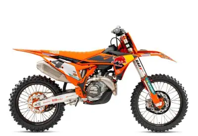 PROMO EXCLUSIVE: 2025 KTM 450 SX-F FACTORY EDITION KTM respire et incarne le mantra READY TO RACE. L...
