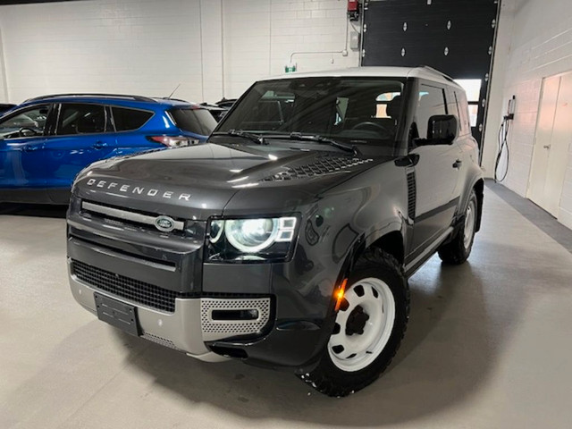  2022 Land Rover Defender 90 2 DOOR 2.0L PANORAMIC ROOF AMBIENT  in Cars & Trucks in Mississauga / Peel Region - Image 2