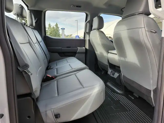 2025 Ford Super Duty F-350 SRW XL|OFF ROAD PKG|HD dans Autos et camions dans Calgary - Image 16