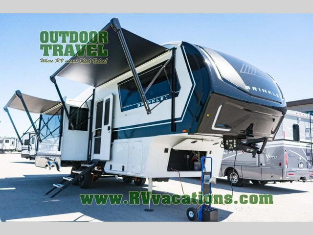 2025 Brinkley Model Z 2900 in Travel Trailers & Campers in Hamilton