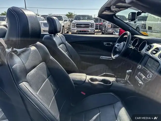 2016 Ford Mustang GT Premium dans Autos et camions dans Ville d’Edmonton - Image 24