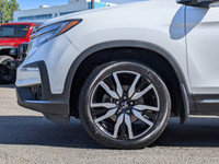 Check out this 2021 Honda Pilot Touring 7-Passenger before it's too late! *You Can't Beat the Price... (image 8)