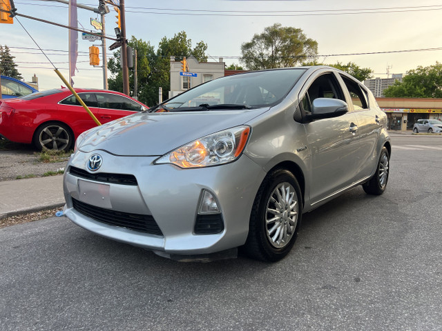 2014 Toyota Prius c Four in Cars & Trucks in City of Toronto