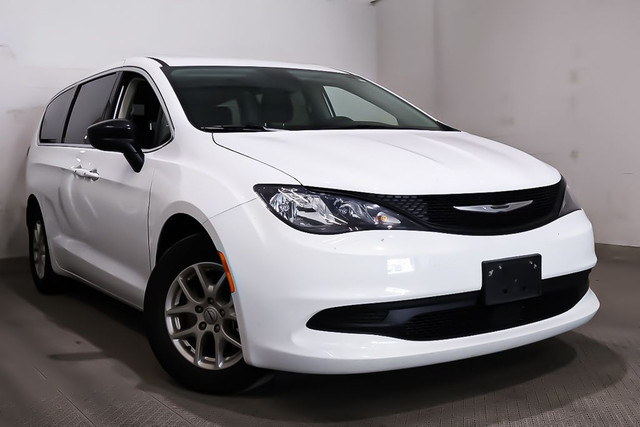 2024 Chrysler Grand Caravan SXT + STOW N GO + CARPLAY DEMARREUR  in Cars & Trucks in Laval / North Shore