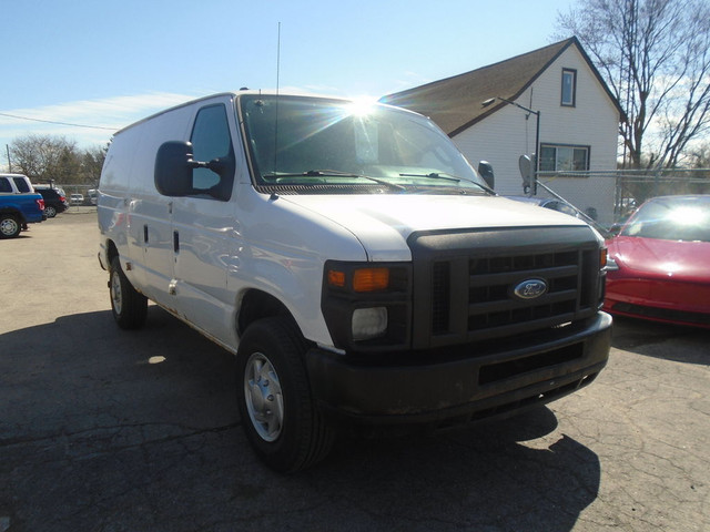 2012 Ford Econoline E-350 Super Duty Commercial in Cars & Trucks in St. Catharines - Image 3