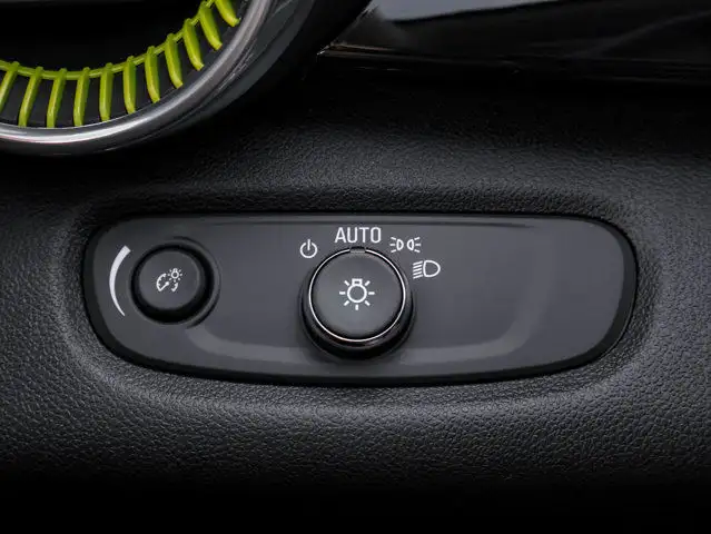 2025 Chevrolet Trax ACTIV in Cars & Trucks in Edmonton - Image 19