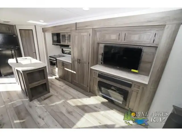 2023 KZ Sportsmen 363FL in Travel Trailers & Campers in Truro - Image 10