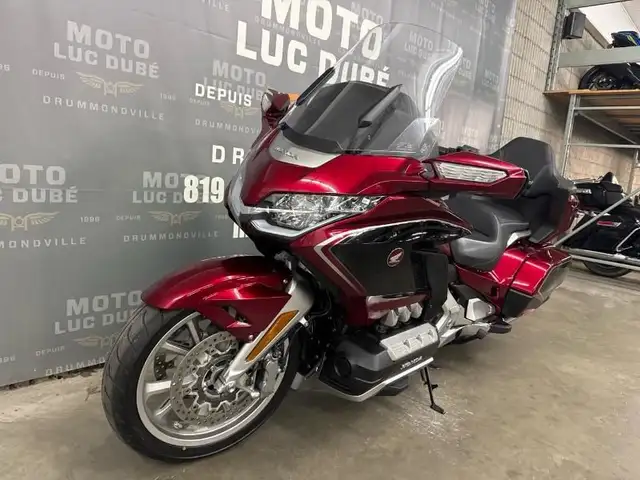 2019 Honda GL1800 Goldwing Tour DCT in Sport Touring in Drummondville - Image 9