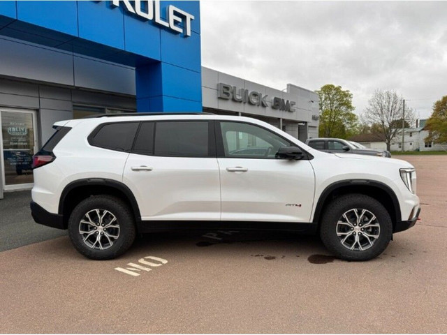 2025 GMC Acadia AWD 4dr AT4 in Cars & Trucks in Moncton - Image 4