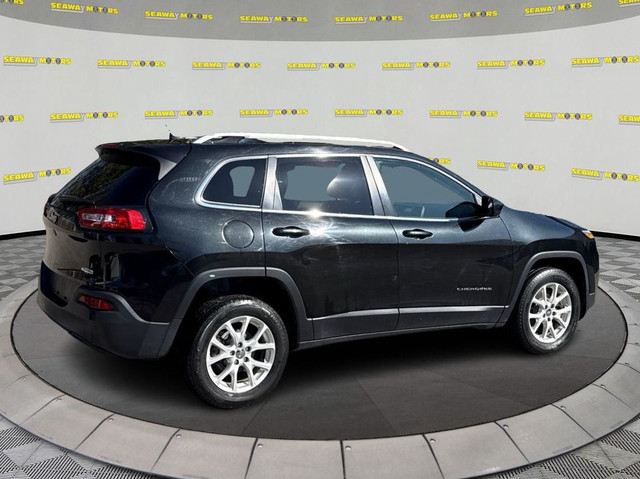 2015 Jeep Cherokee North in Cars & Trucks in Brockville - Image 3
