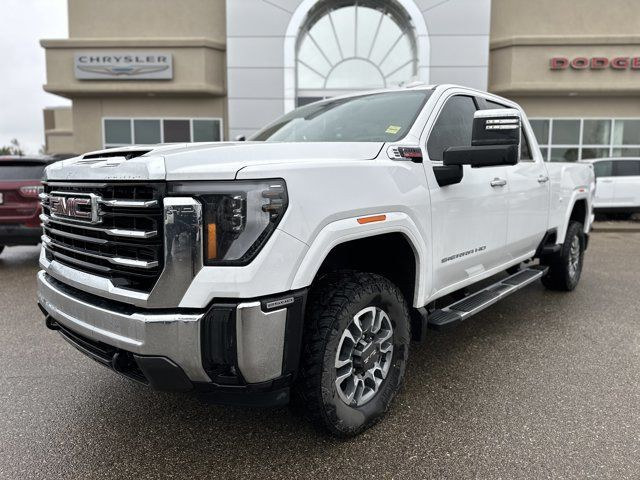 2024 GMC Sierra 2500HD SLT Crew Cab 4WD | Low KMs | Duramax in Cars & Trucks in Edmonton - Image 2