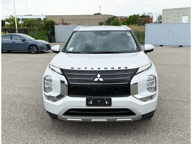 2022 Mitsubishi Outlander SE One Owner | Clean Carfax | Heated S in Cars & Trucks in City of Toronto - Image 3