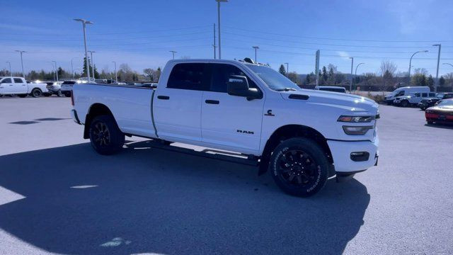 2025 Ram 3500 Big Horn | 4X4 | Diesel | NAV | Backup Camera in Cars & Trucks in Prince George - Image 2