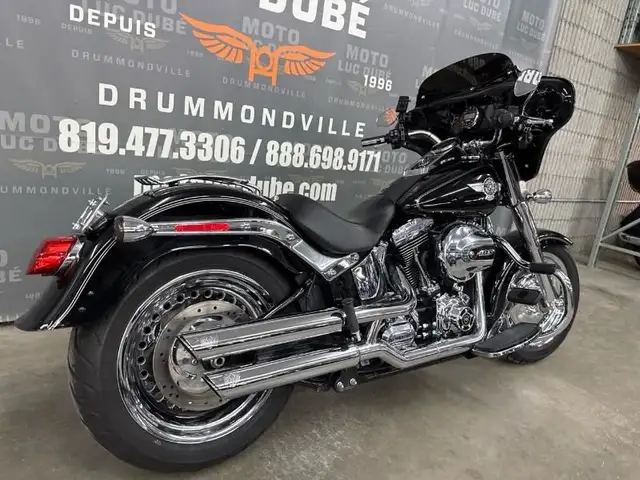 2017 Harley-Davidson FLSTF Fat Boy in Street, Cruisers & Choppers in Drummondville - Image 5