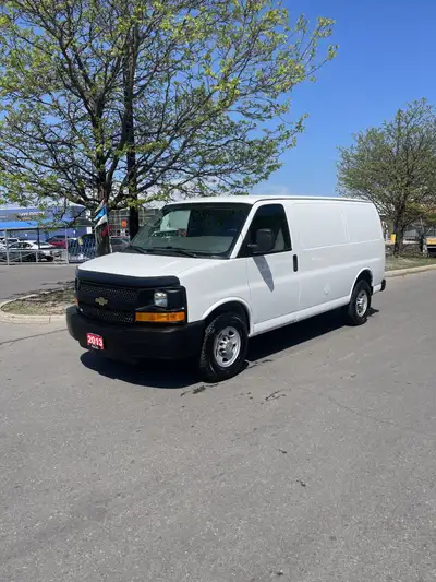 ATTENTION CONTRACTORS!!CARGO!!CARGO!!CHECK OUT THIS CHEVROLET EXPRESS 2500!!UNBREAKABLE 4.8L VORTEC...