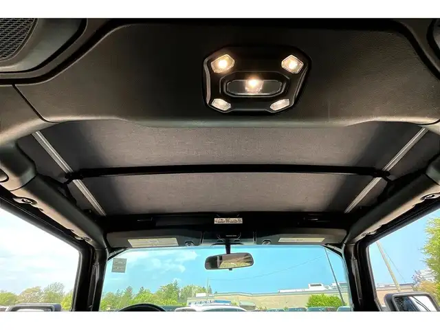 2022 Jeep Wrangler Willys 4Dr | Soft Top | Alpine | Tow Package  in Cars & Trucks in Mississauga / Peel Region - Image 18