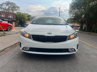 2017 Kia Forte EX Auto A well-equipped compact sedan featuring heated seats, alloy wheels, Bluetooth... (image 1)