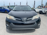 Le Toyota RAV4 Limited 2015 est un VUS compact haut de gamme qui combine fiabilité, confort et techn... (image 6)