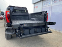 Take a look at this FULLY-LOADED Denali 3500 Heavy-Duty Duramax Diesel.... With every option includi... (image 4)