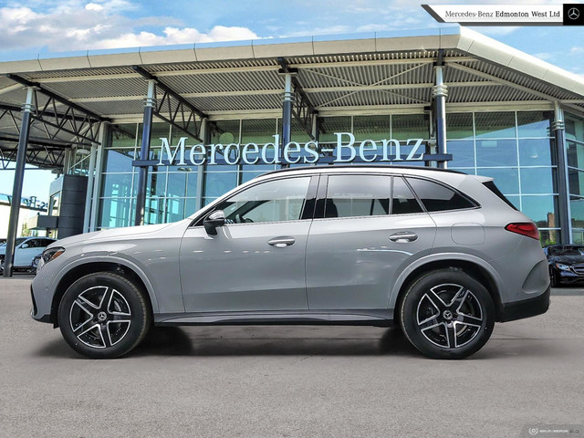 2025 Mercedes-Benz GLC 350e 4MATIC SUV - Manufaktur Alpine Grey  in Cars & Trucks in Edmonton - Image 3