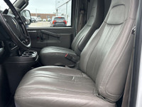 accident free previous rental Engine: 8 Cylinder Engine Other Equipment Air Conditioning, Anti-Lock... (image 9)