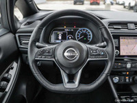 Recent Arrival! 17 Alloy Wheels, Active Cruise Control, Auto-dimming Rear-View mirror, Emergency com... (image 9)