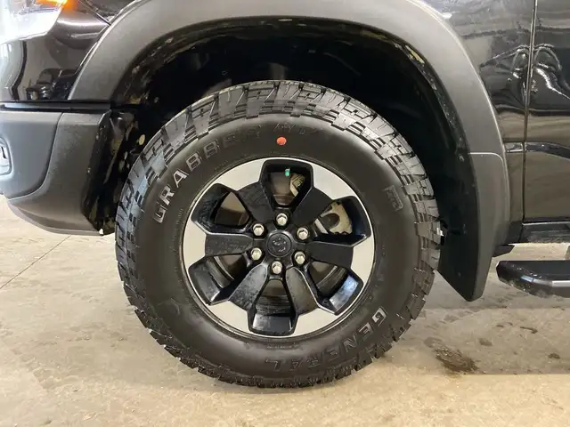 2019 Ram 1500 Rebel 4x4 Quad Cab 6'4 Box dans Autos et camions dans Calgary - Image 10
