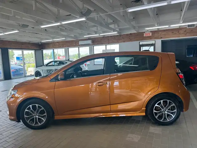 2017 Chevrolet Sonic 5dr HB Auto LT in Cars & Trucks in Longueuil / South Shore - Image 3