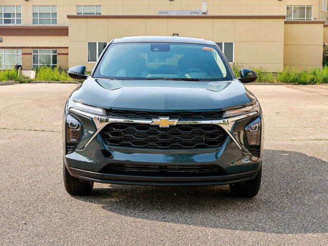 2025 Chevrolet Trax LS in Cars & Trucks in Strathcona County - Image 3
