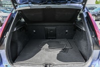 ... Engine: Moteur à 4 cylindres 2.0L/120CI Safety Equipment Système antipatinage à toutes les vites... (image 9)