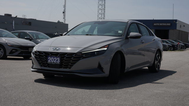 2023 Hyundai Elantra Luxury | One Owner! | Sunroof | Leather in Cars & Trucks in Guelph - Image 3
