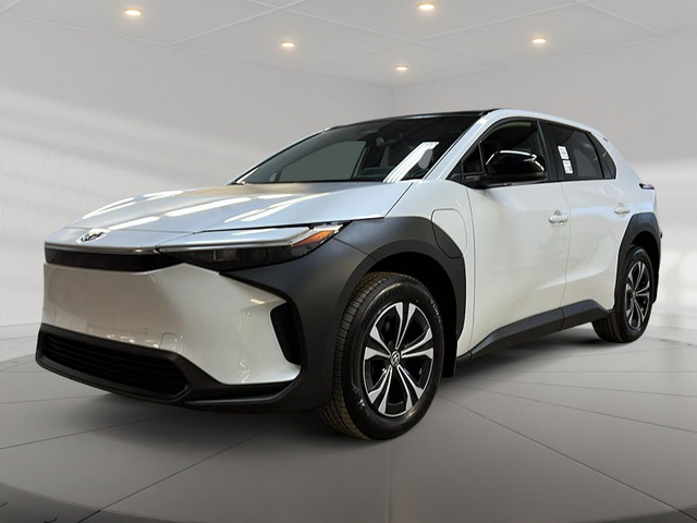 2023 Toyota bZ4X XLE TOIT PANO 4RM in Cars & Trucks in Laval / North Shore