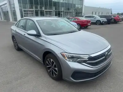 VENTE EN LIGNE DISPONIBLE. Rapport Carfax GRATUIT. Garantie supplémentaire disponible! Le prix du vé...
