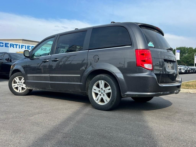 2016 Dodge Grand Caravan Crew No Accidents, 7 Seat, Stow n Go... in Cars & Trucks in Oakville / Halton Region - Image 2