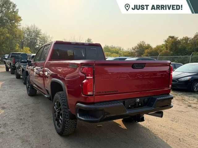 2026 Chevrolet Silverado 3500HD LTZ 4WD Crew Cab in Cars & Trucks in Strathcona County - Image 3