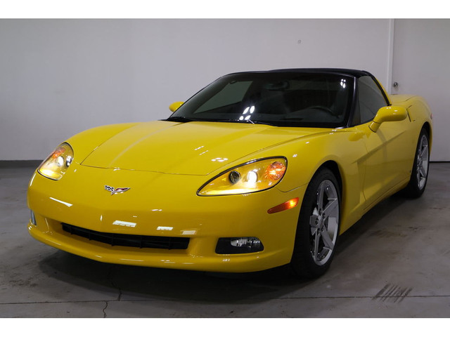2007 Chevrolet Corvette 6-SPEED MANUAL | 2LT | Z51 PKG in Cars & Trucks in City of Toronto - Image 2