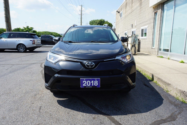 2018 Toyota RAV4 in Cars & Trucks in Oakville / Halton Region - Image 2
