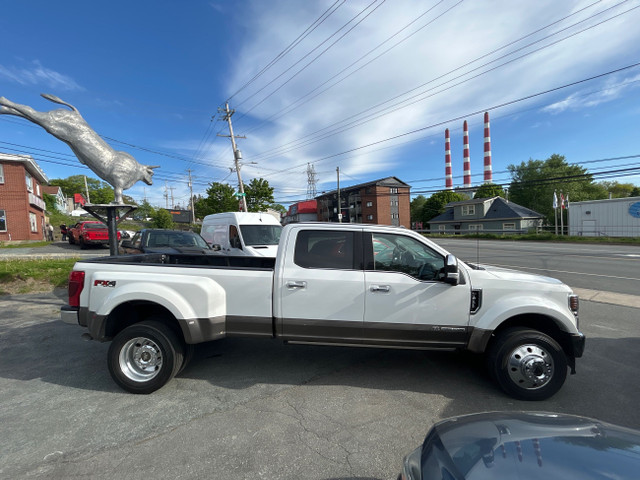 2020 Ford F-450 King Ranch F-450 King Ranch Dually, Excellent... in Cars & Trucks in Dartmouth - Image 4