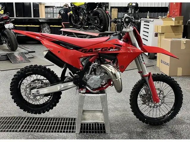 2025 GASGAS MC 85 17/14 in Dirt Bikes & Motocross in Granby - Image 2