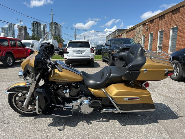  2017 Harley-Davidson Ultra Limited ~ ULTRA LIMITED ~ 107CU ~ NA in Touring in City of Toronto - Image 2