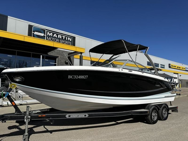 2012 Cobalt Boats A25 in Powerboats & Motorboats in Calgary - Image 2