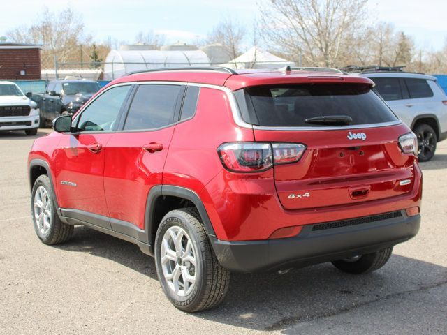 2025 Jeep Compass North 4x4, Pano Sunroof, Turbo, 360 Camera in Cars & Trucks in Calgary - Image 3