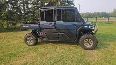 APPLY NOW: https://www.ridecollective.ca/get-pre-approved The 2025 Can-Am Defender MAX Limited HD10...