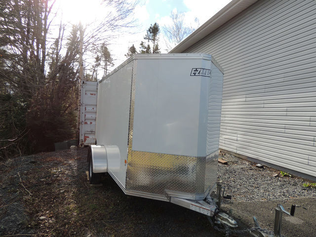 2022 E-Z Hauler 5x10' Enclosed Trailer, Single Axle, All Aluminu in Cargo & Utility Trailers in City of Halifax - Image 4