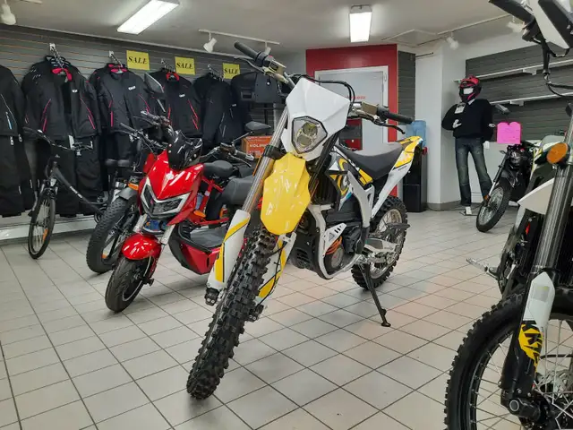 2023 Surron Storm Bee SPORT/DIRT WOW WOW WOW AS LOW AS $37/W $ in Other in Bridgewater - Image 2