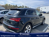 New Price! Odometer is 22604 kilometers below market average! Mythos Black Metallic 2021 Audi Q5 45... (image 2)