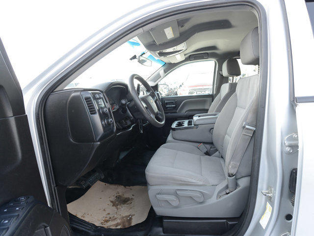  2016 Chevrolet Silverado 1500 4x4 in Cars & Trucks in Calgary - Image 2