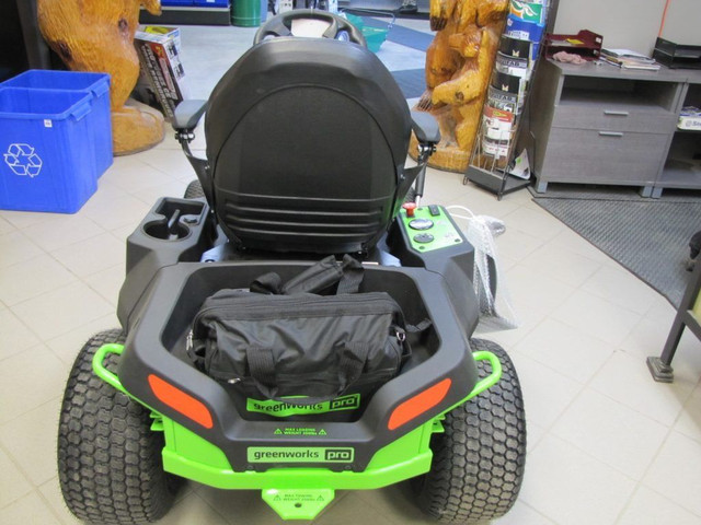 Greenworks 42in. Electric Ride On Mower in Farming Equipment in Peterborough - Image 3